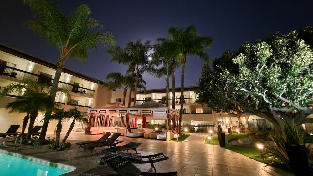 Atrium Hotel Orange County Irvine Exteriör bild