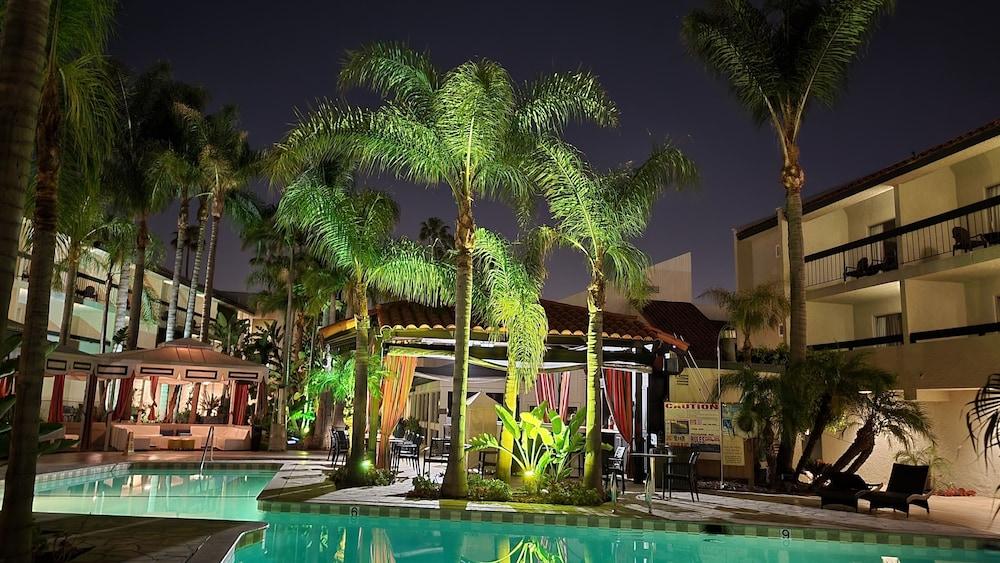 Atrium Hotel Orange County Irvine Exteriör bild
