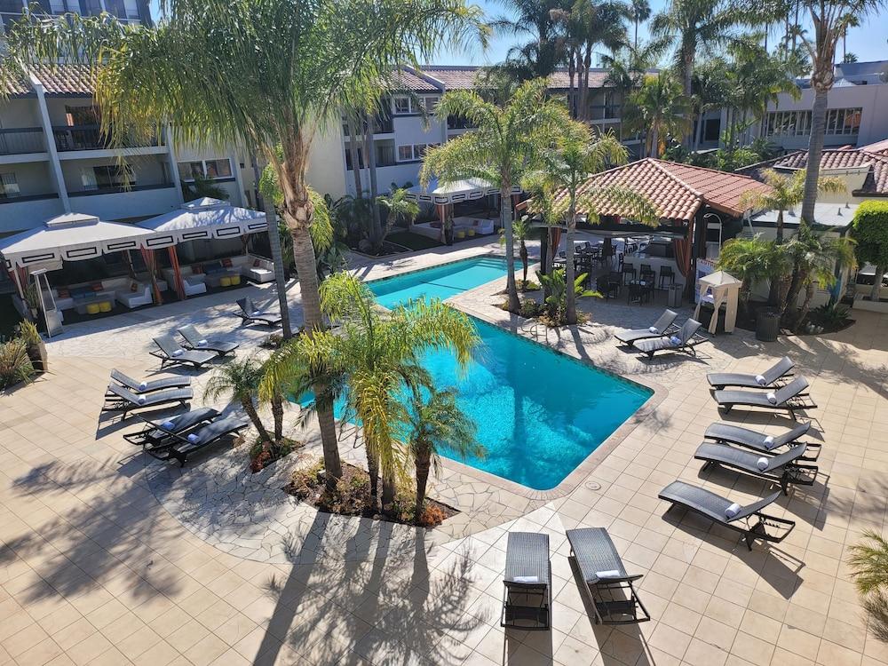 Atrium Hotel Orange County Irvine Exteriör bild
